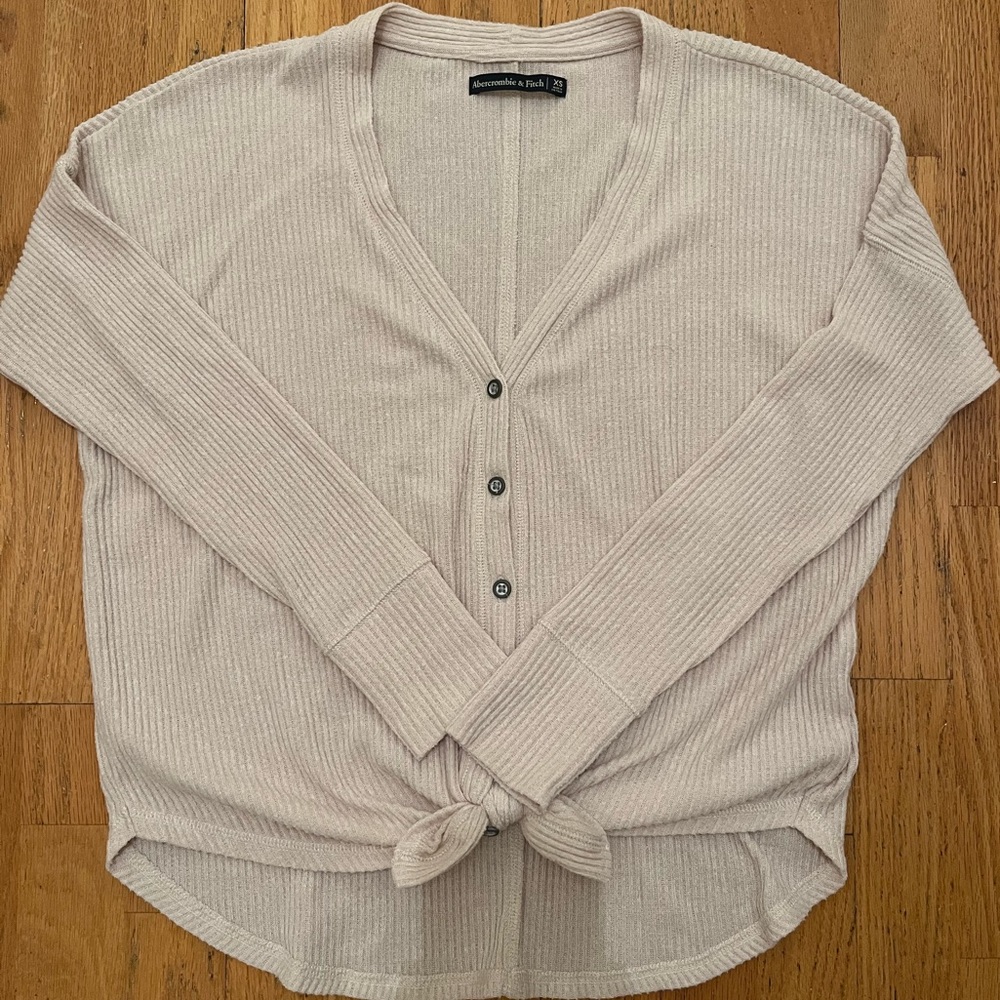 Abercrombie & Fitch cream button up sweater